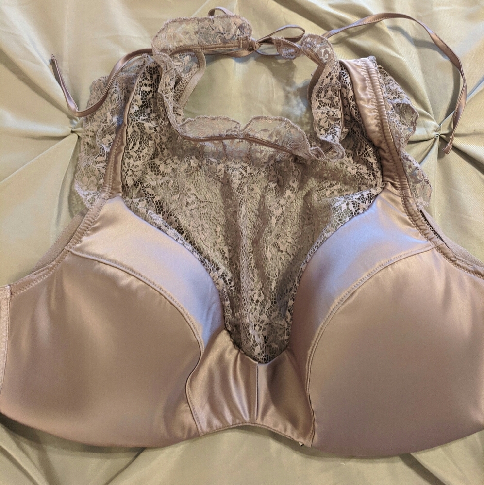 Victoria's Secret Dream Angels high neck bra